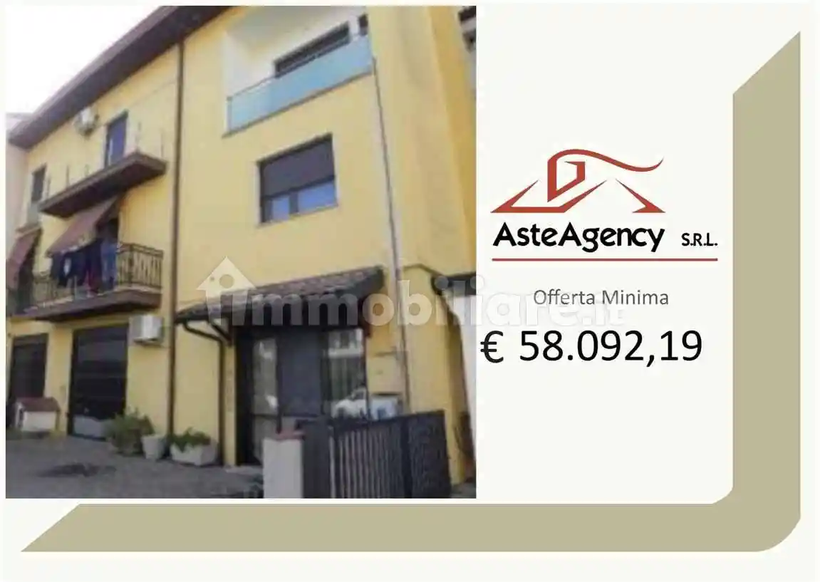 Villa in vendita a Atella