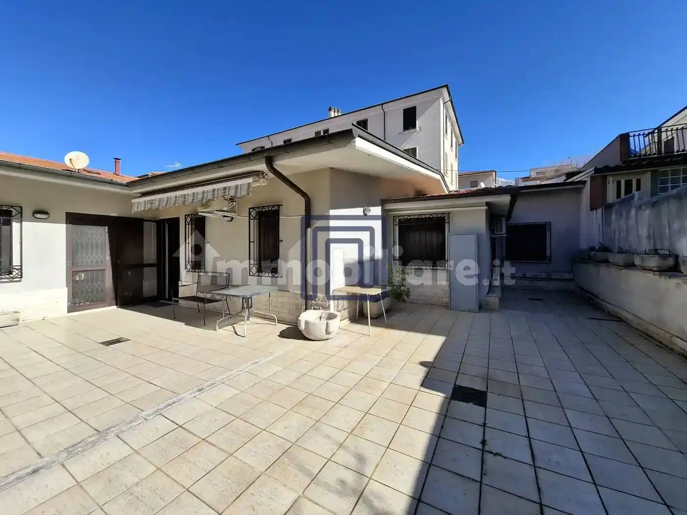 Villa in vendita a Sulmona