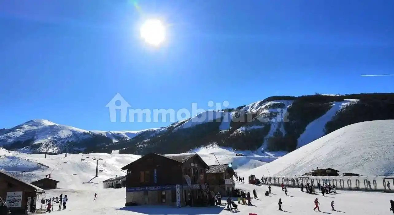 Appartamento in vendita a Lucoli