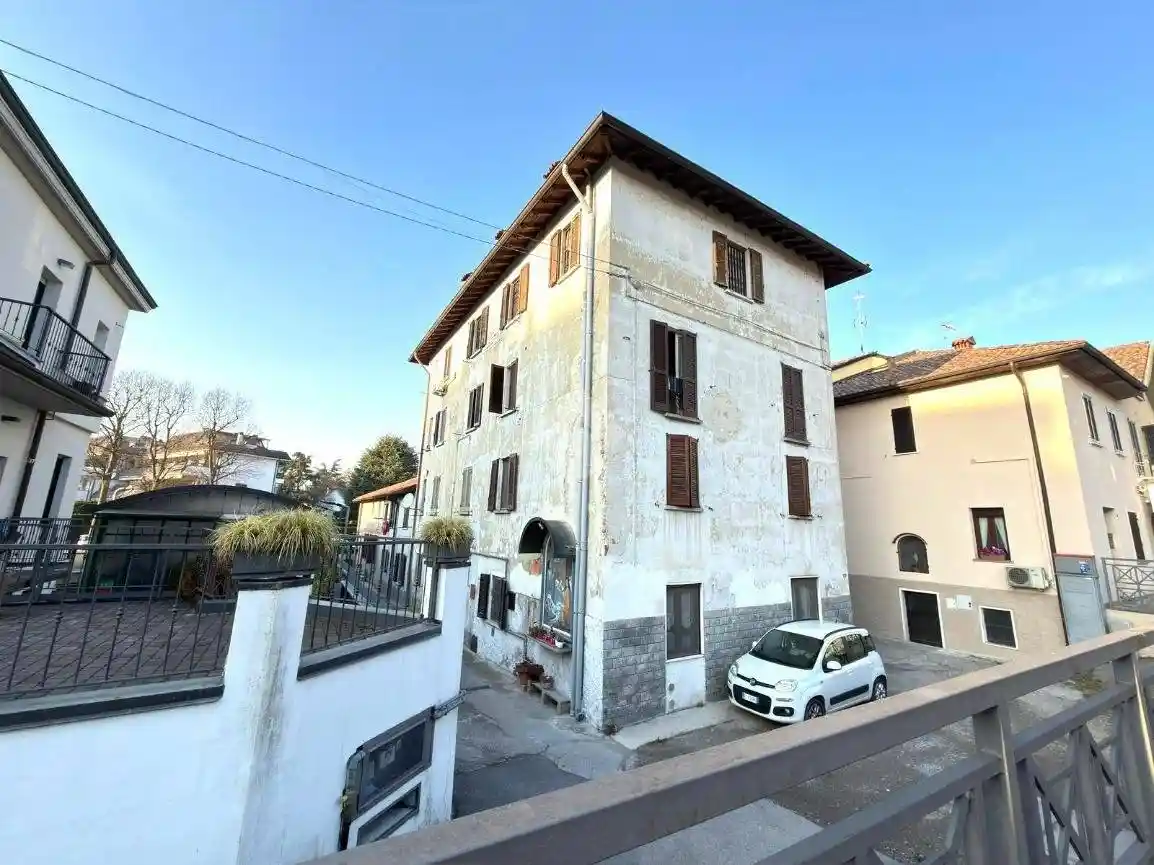 Appartamento in vendita a Usmate Velate