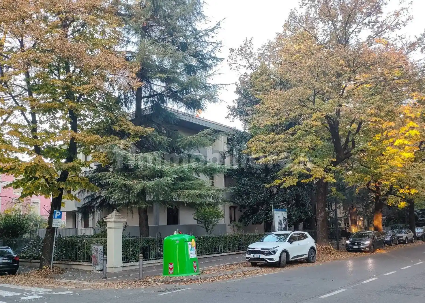 Palazzo - Edificio in vendita a Parma