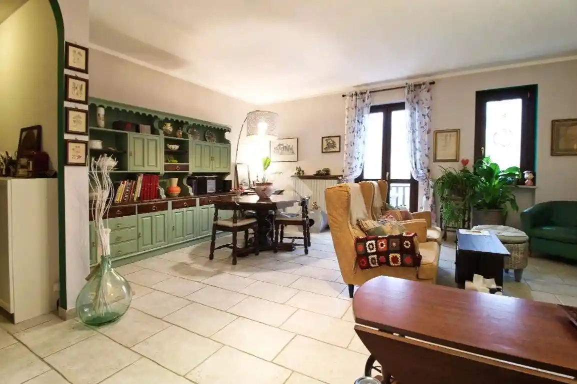 Appartamento in vendita a Travacò Siccomario