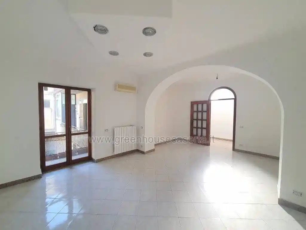 Appartamento in vendita a Recale