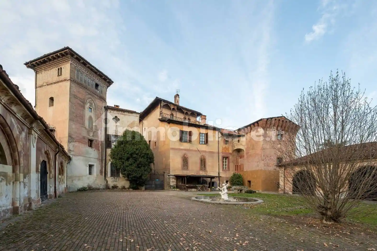 Appartamento in vendita a Envie