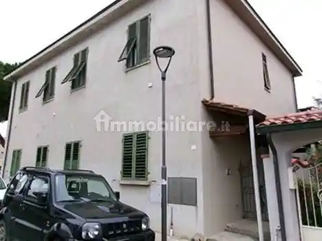 Appartamento in vendita a Cecina