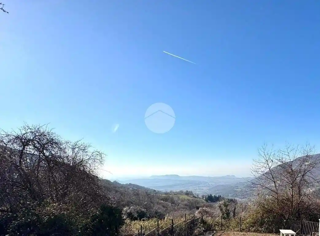 Appartamento in vendita a Caprino Veronese