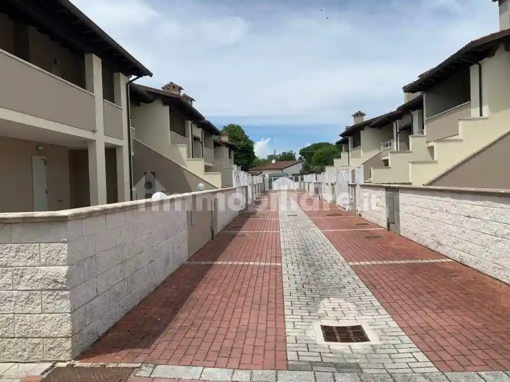 Villetta a schiera - foto 2