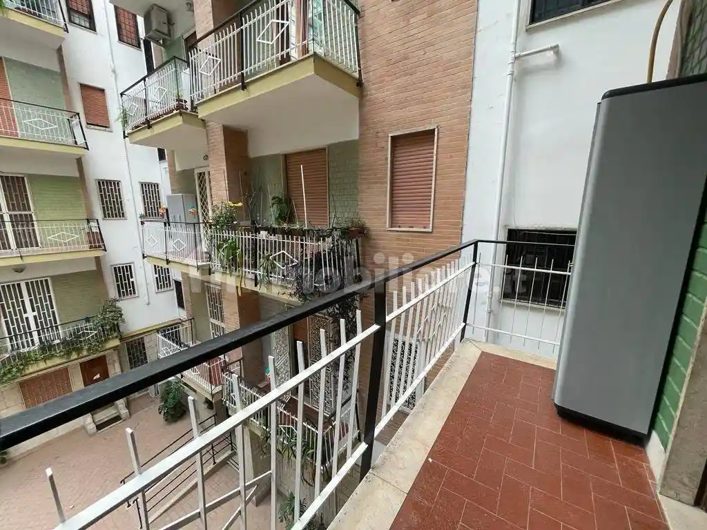 Appartamento in vendita a Napoli