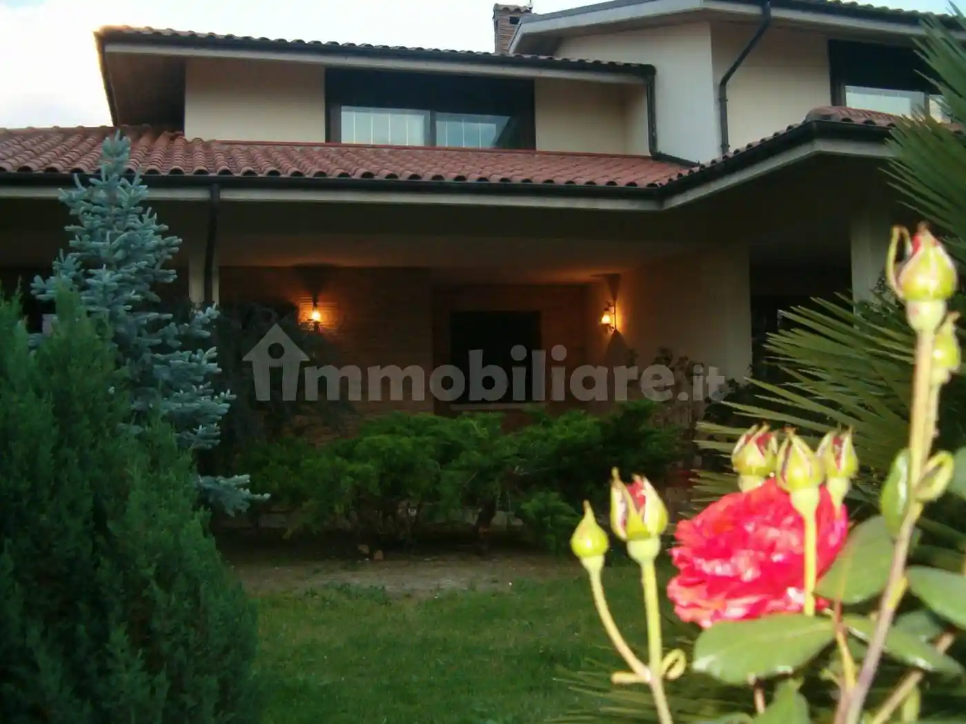 Villa in affitto a Nocciano