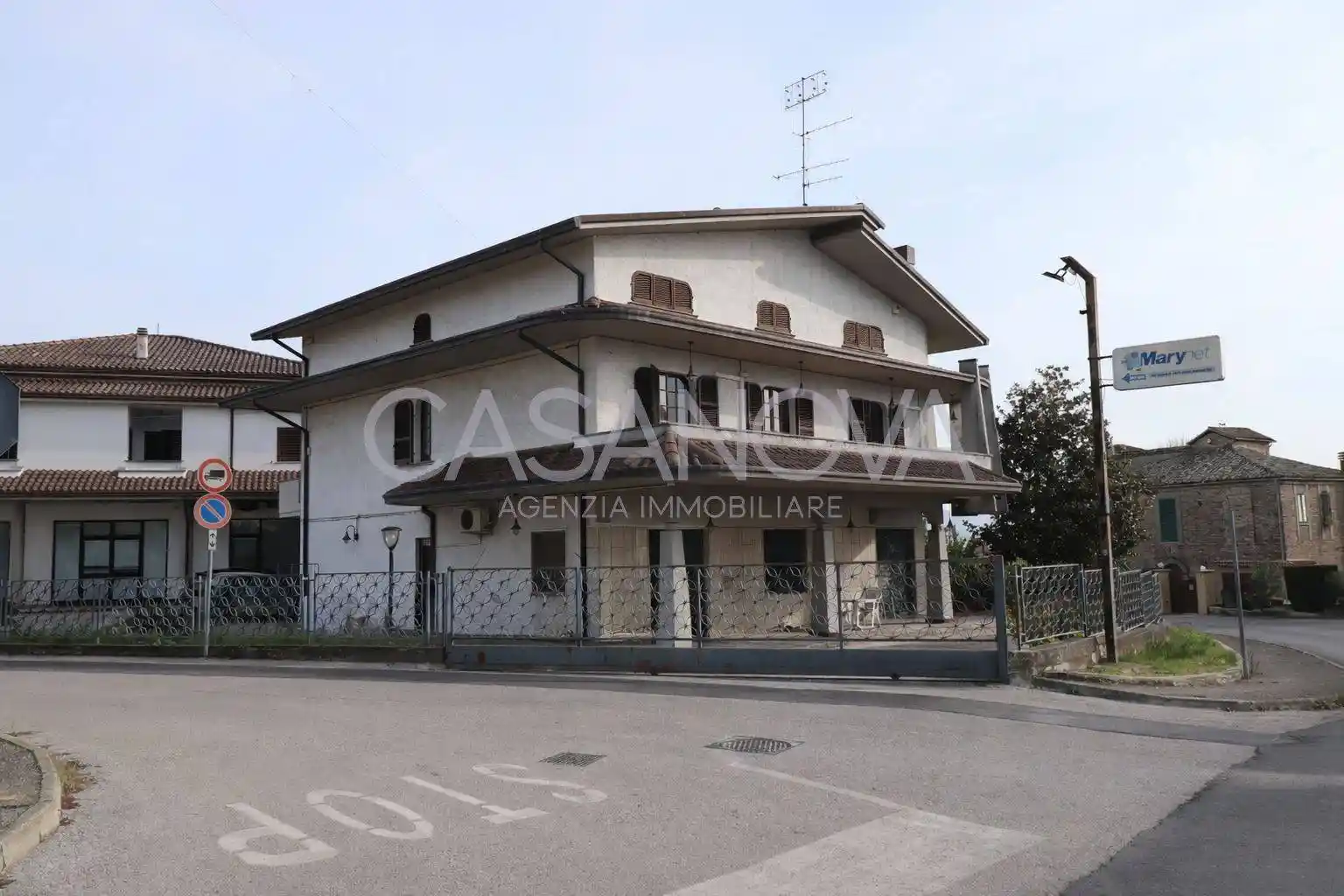 Palazzo - Edificio in vendita a Mosciano Sant'Angelo