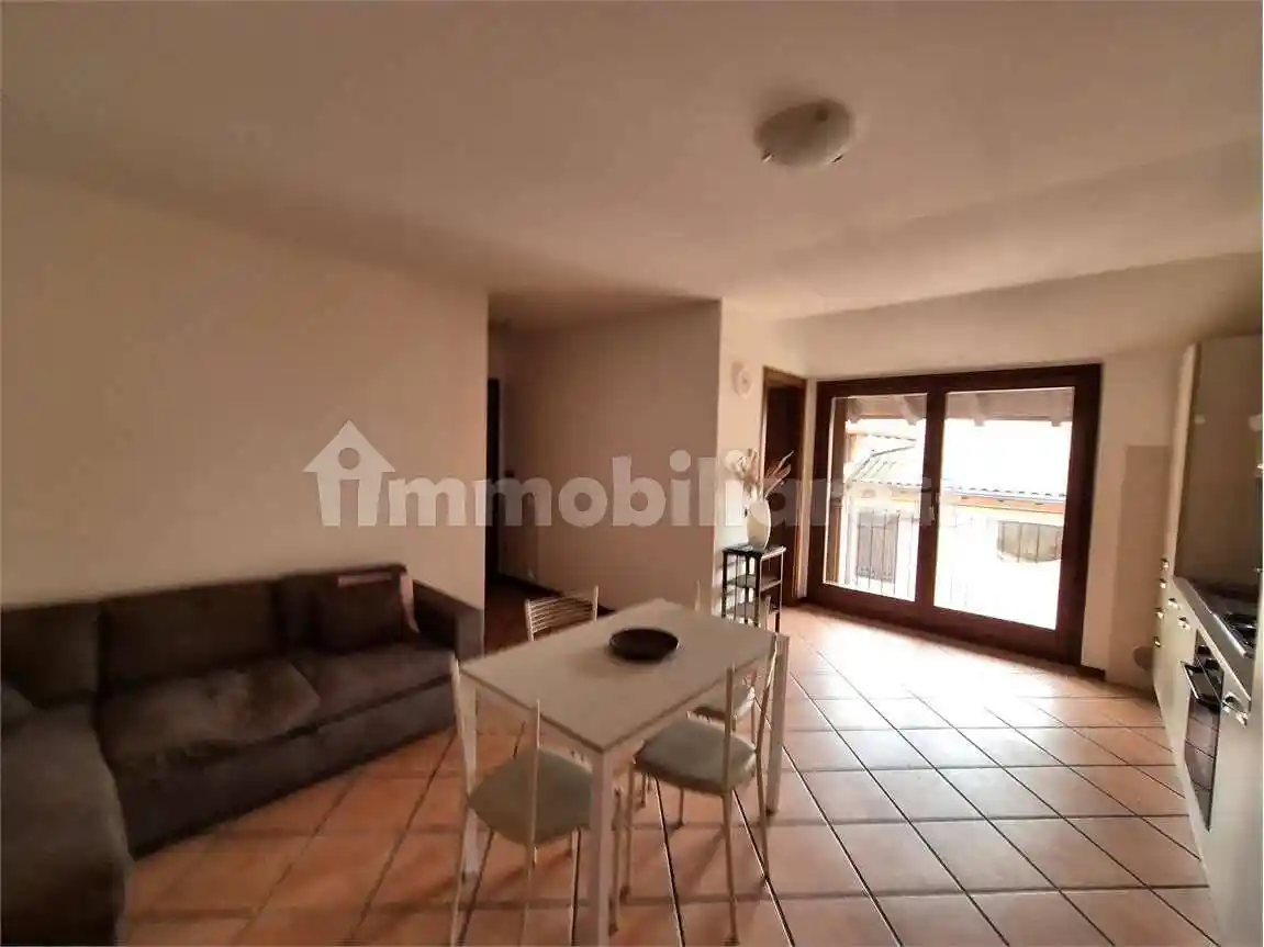 Appartamento in vendita a Lomazzo