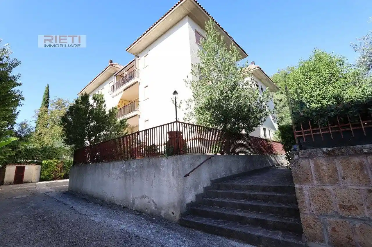 Appartamento in vendita a Montopoli di Sabina