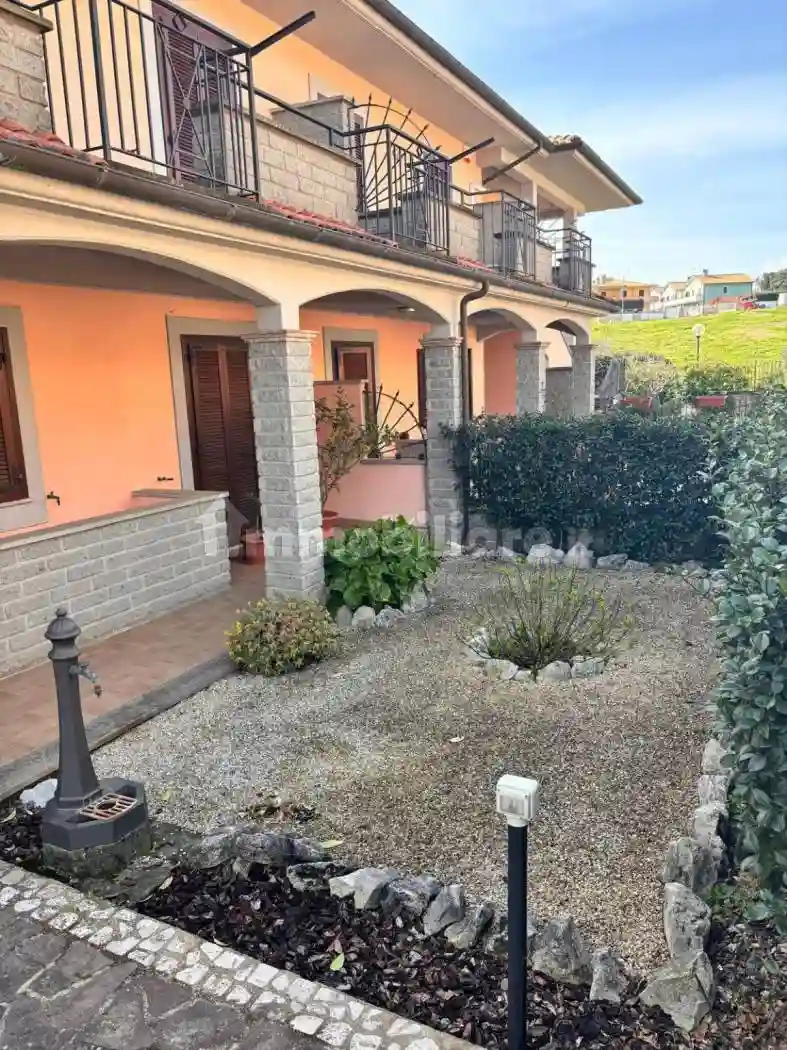 Villetta a schiera - foto 2