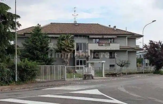 Appartamento in vendita a Solaro