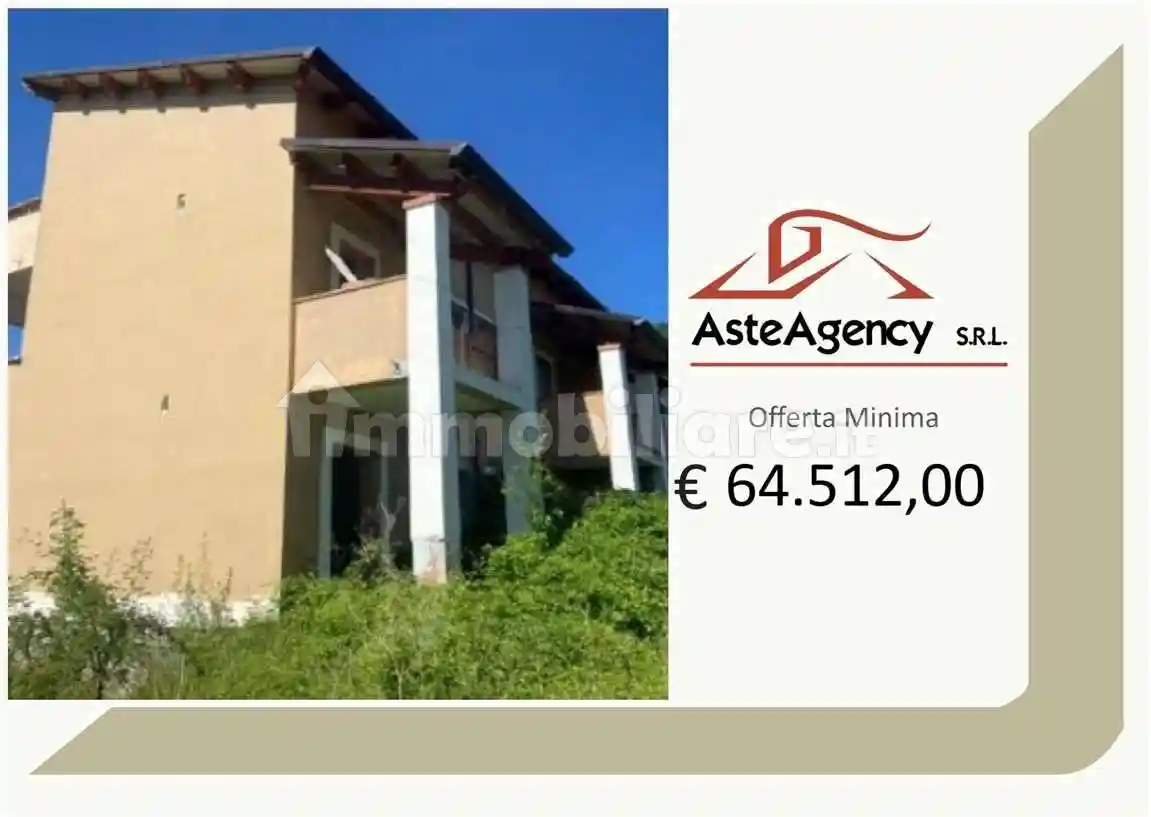 Palazzo - Stabile in vendita a Scoppito