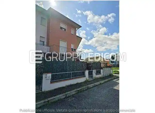 Casa indipendente in vendita a Massa Lombarda