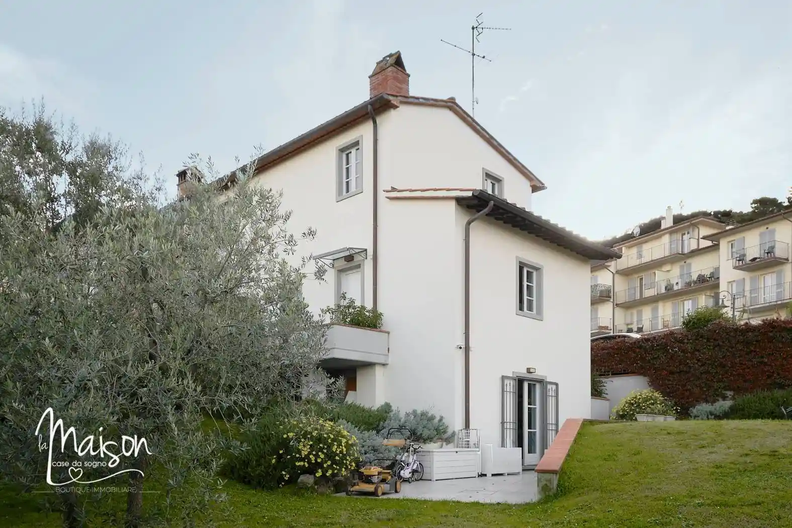Casa indipendente in vendita a Carmignano
