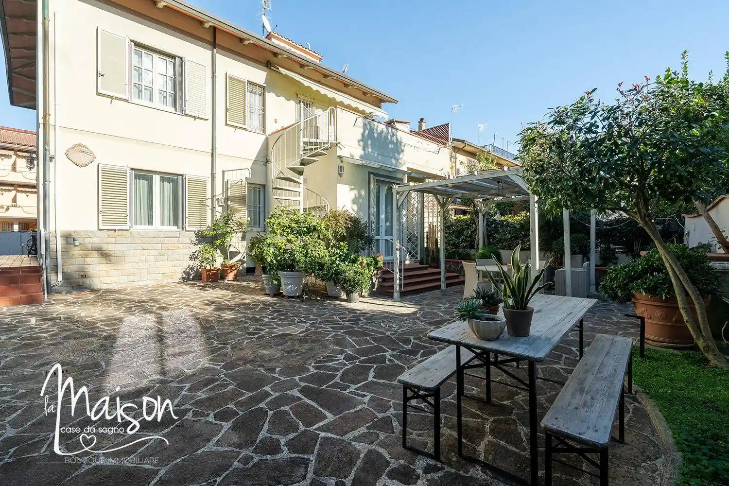 Villa in vendita a Prato