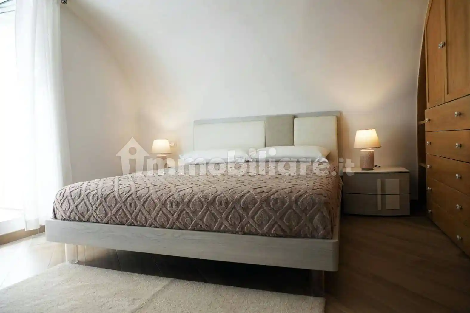 Appartamento in affitto a Napoli