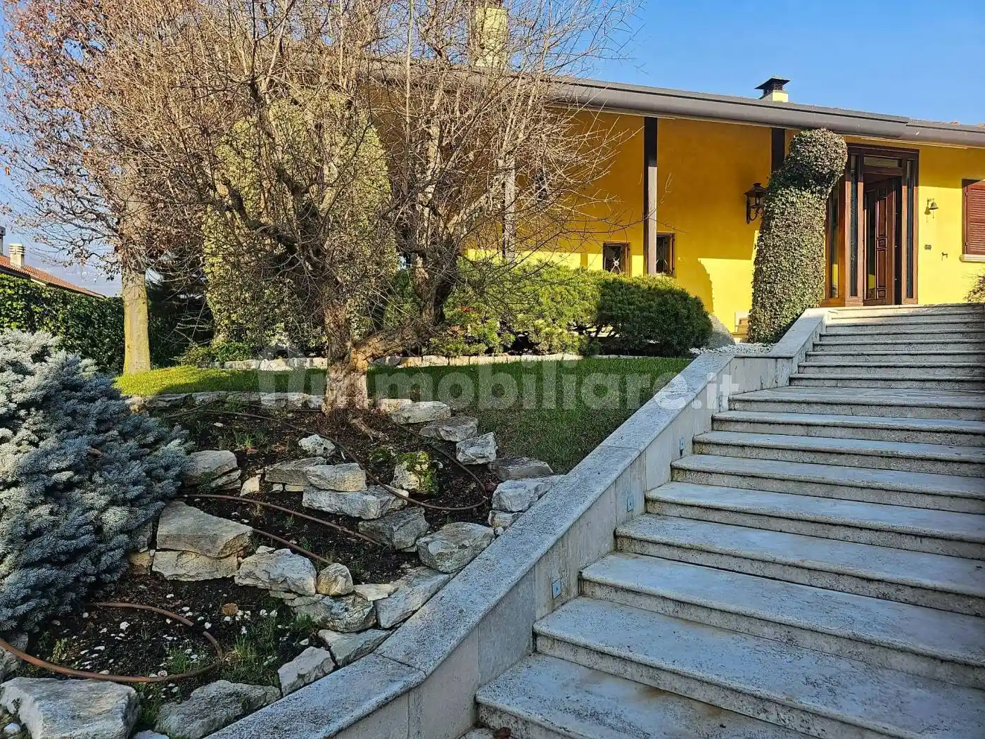 Villa in vendita a Brembate di Sopra