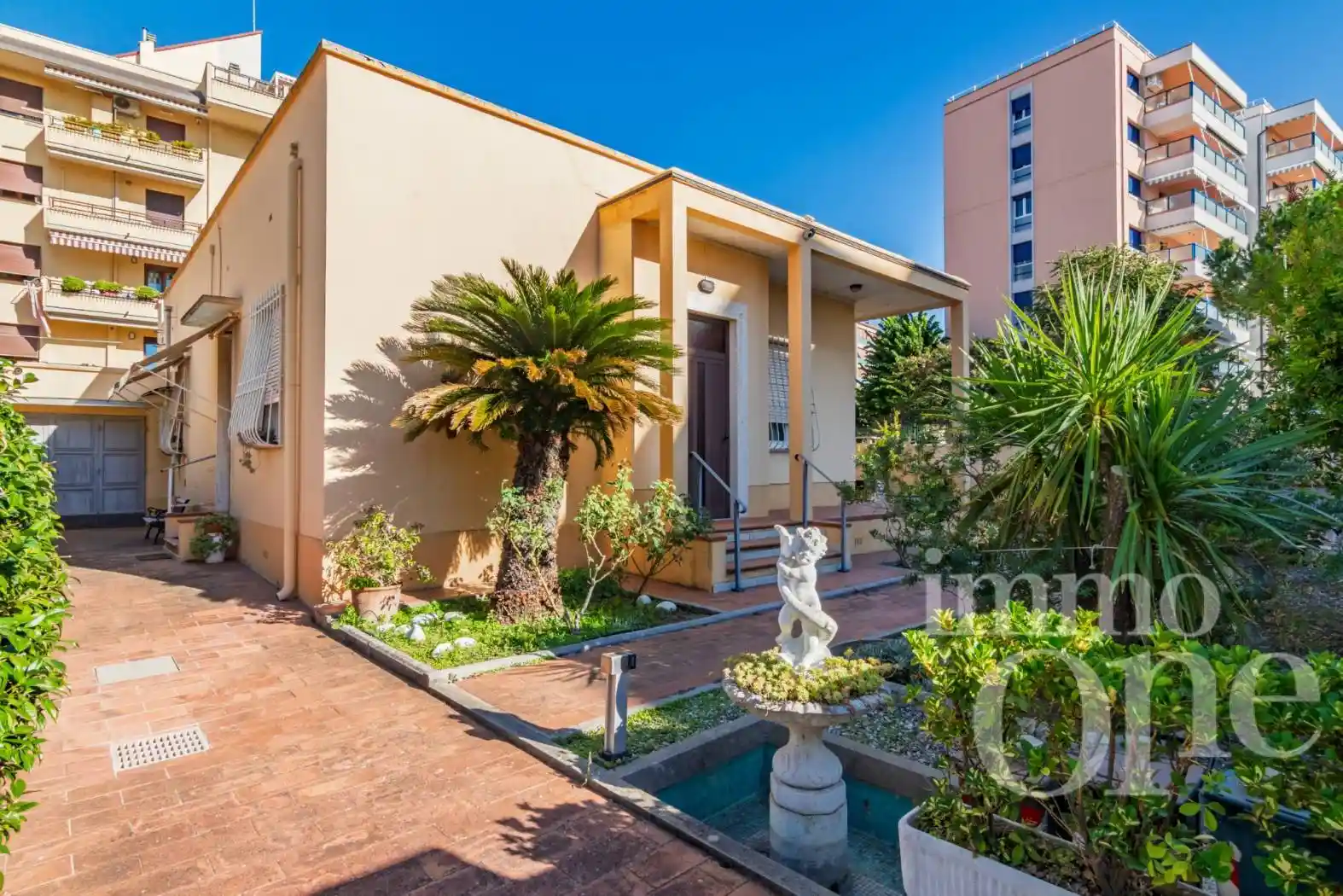 Villa in vendita a Livorno