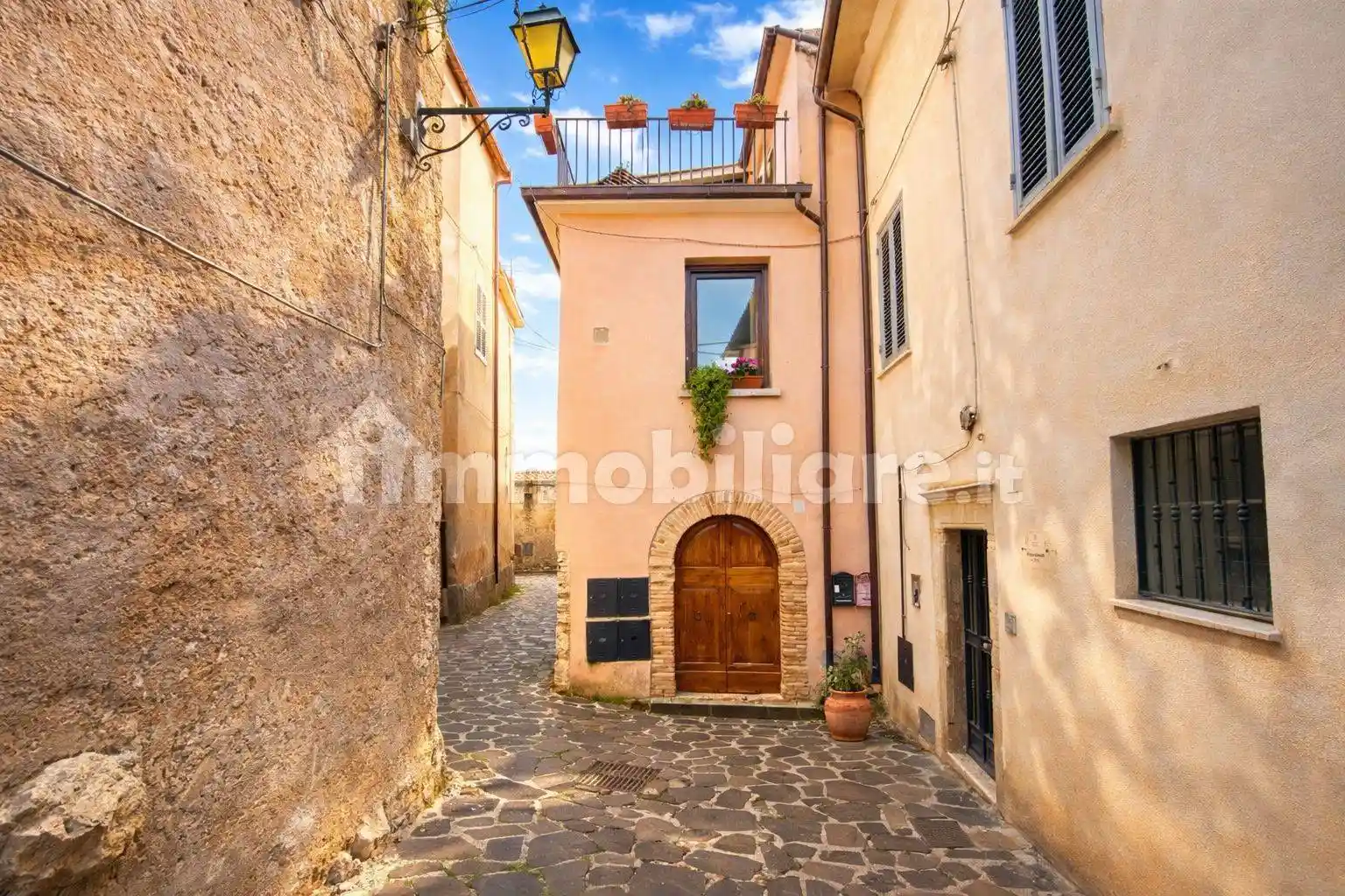 Appartamento in vendita a Toffia