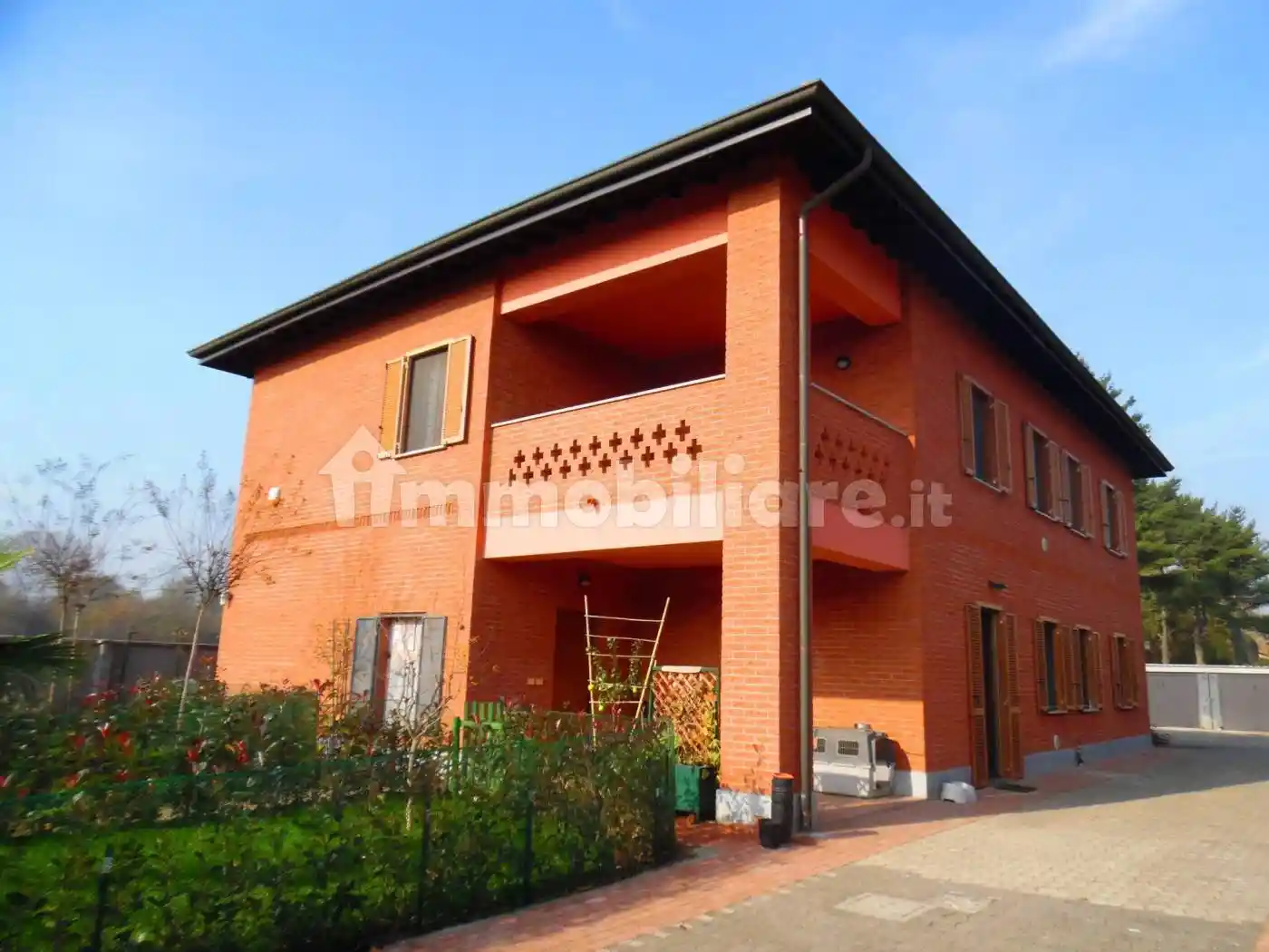 Villa in vendita a Dorno