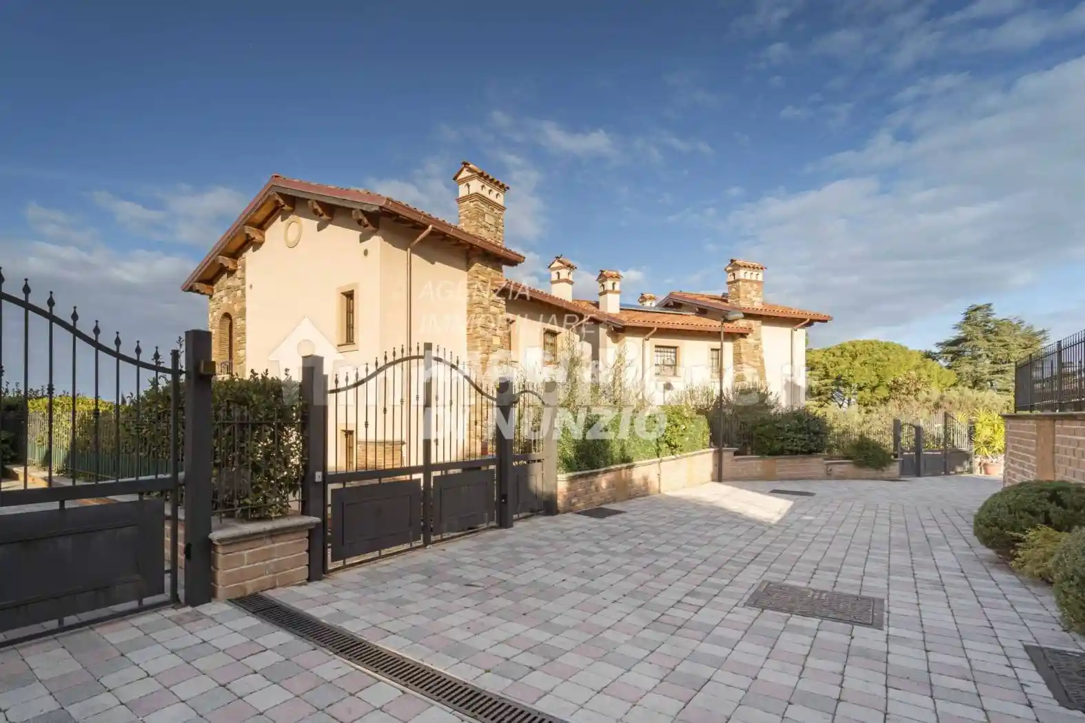 Villa in vendita a Monte Porzio Catone