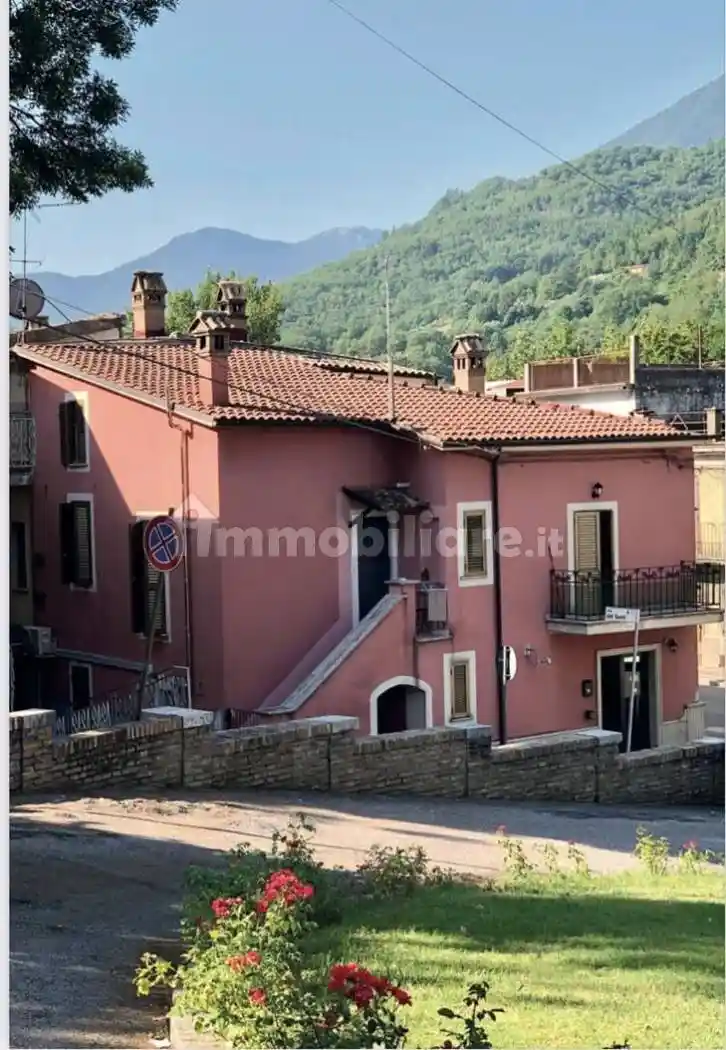 Appartamento in vendita a Civitella Roveto