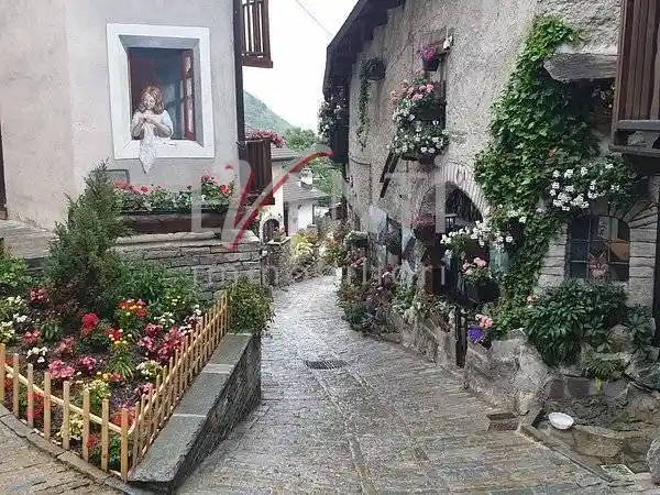 Rustico - Casale in vendita a Usseaux