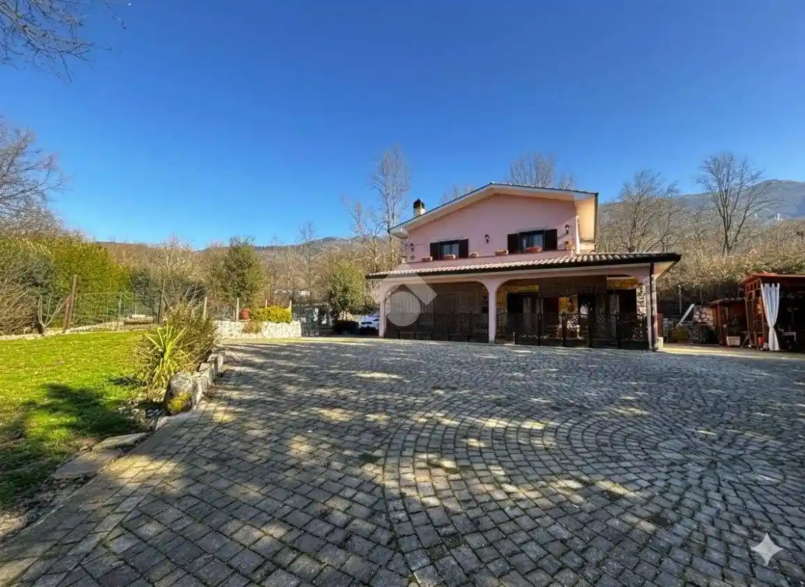 Villa in vendita a Agosta