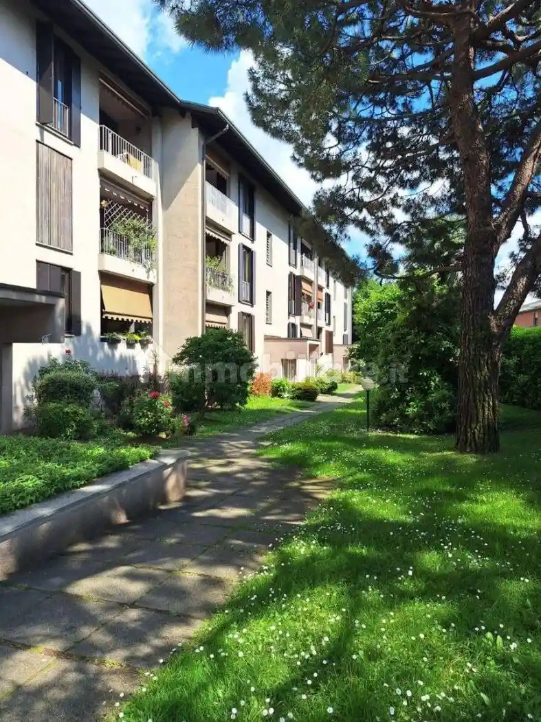 Appartamento in vendita a Somma Lombardo