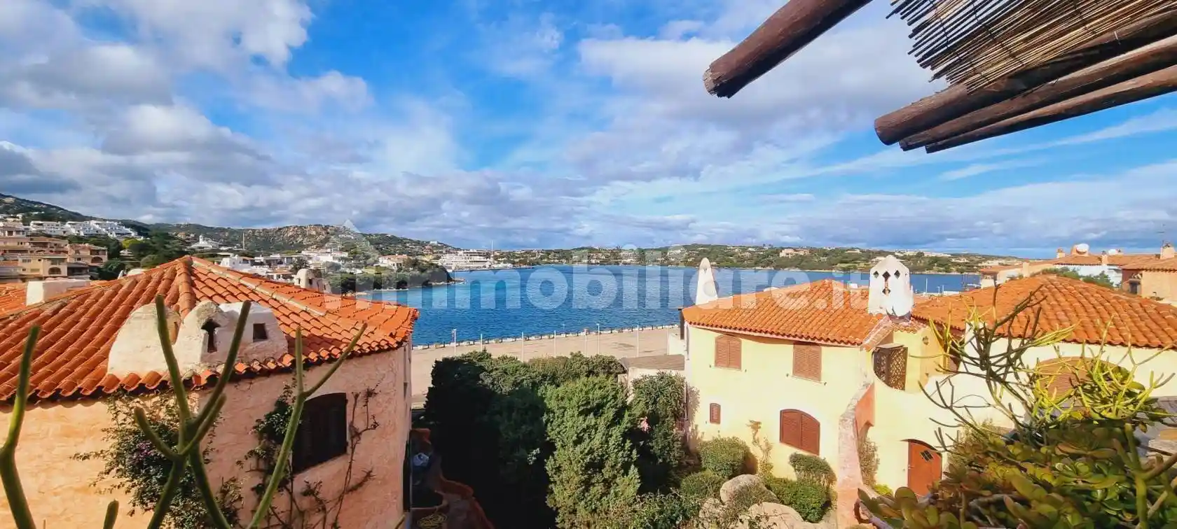 Appartamento in vendita a Arzachena