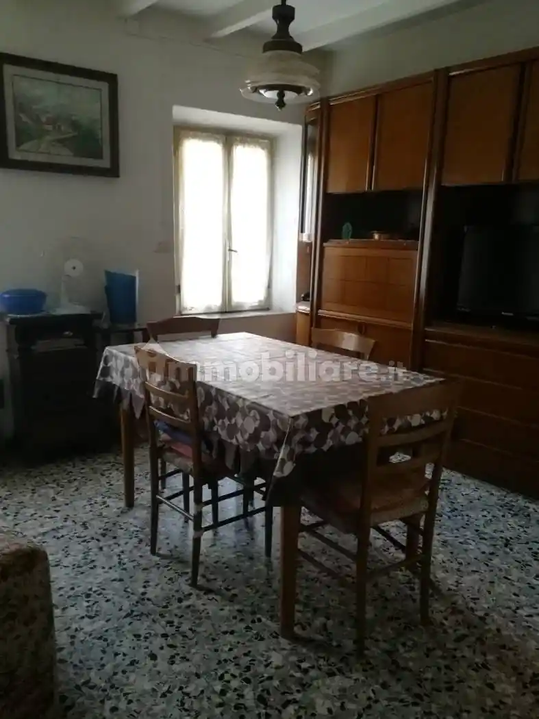 Casa indipendente in vendita a Vezzano sul Crostolo