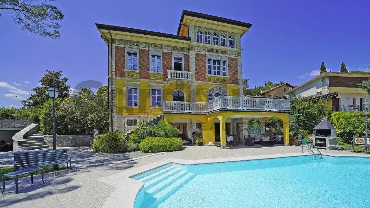 Villa in vendita a Salò