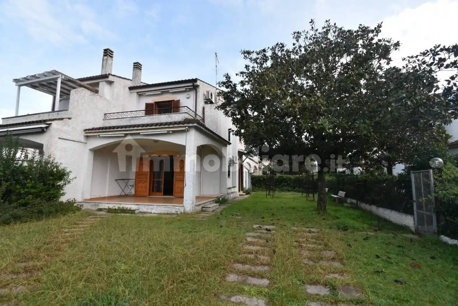 Casa indipendente in vendita a Ardea