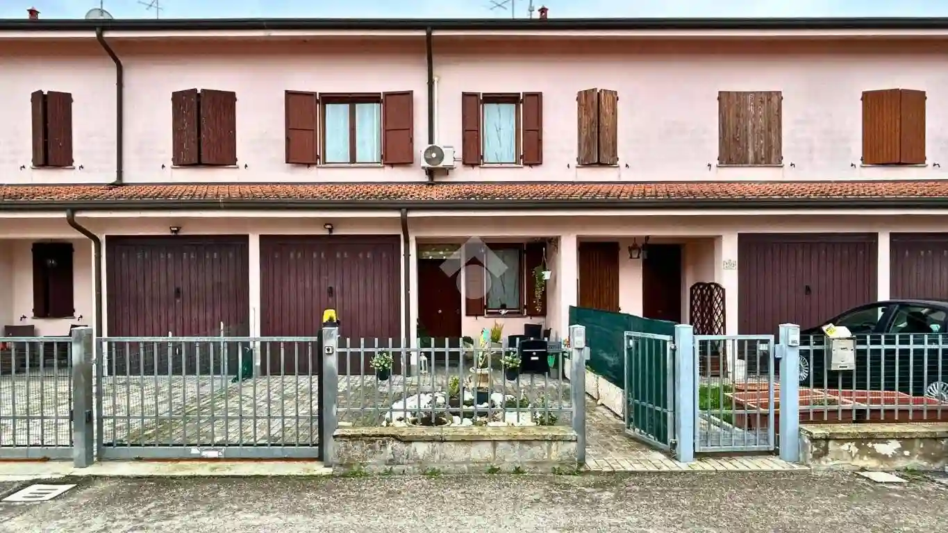 Villetta a schiera - foto 2