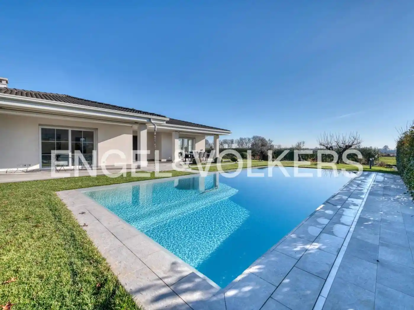 Villa in vendita a Villafranca di Verona