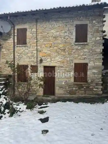 Casa indipendente in vendita a Vernasca