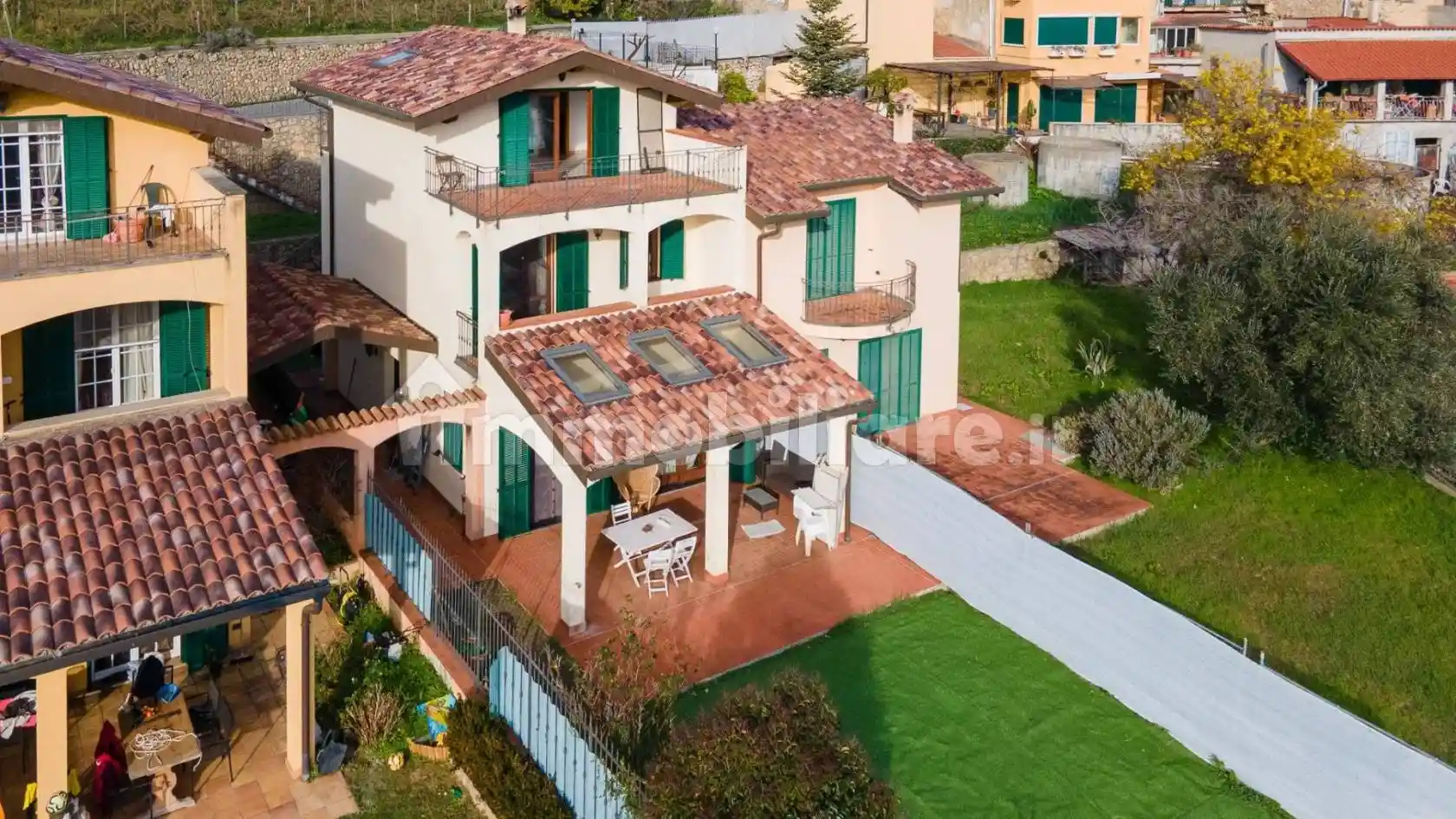 Casa indipendente in vendita a Ventimiglia
