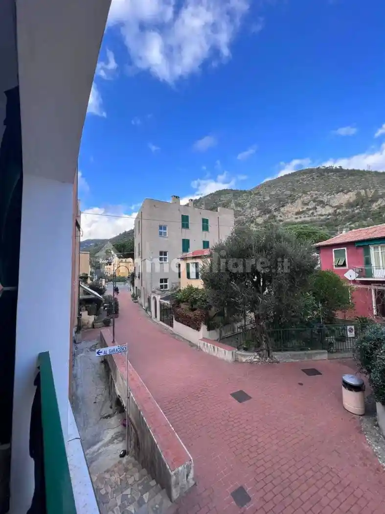 Appartamento in vendita a Finale Ligure