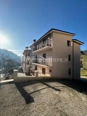 Appartamento in vendita a Agosta