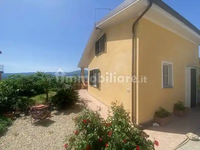 Villa in vendita a Imperia