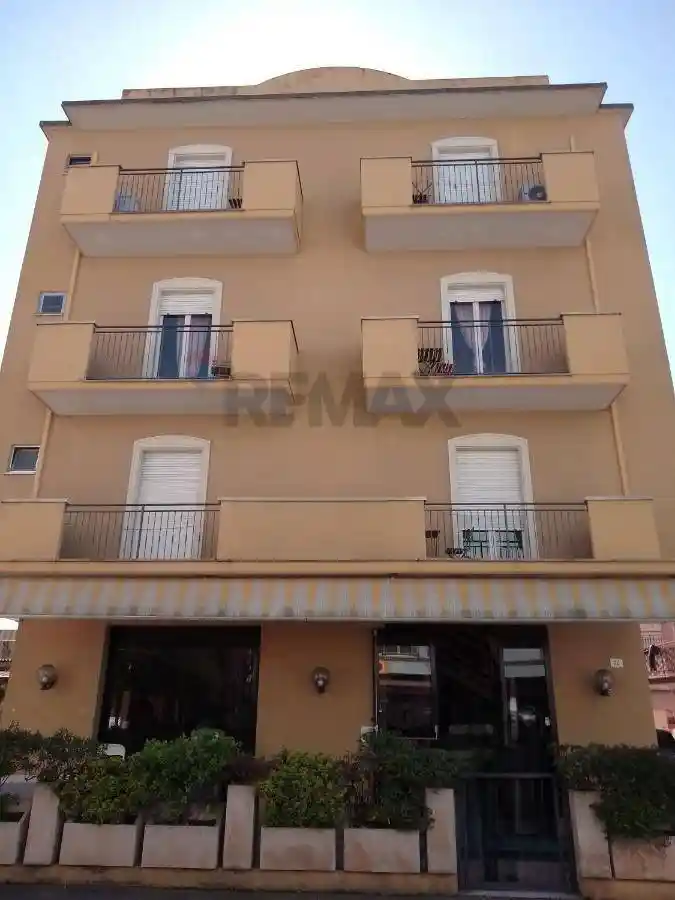 Palazzo - Edificio in vendita a Rimini