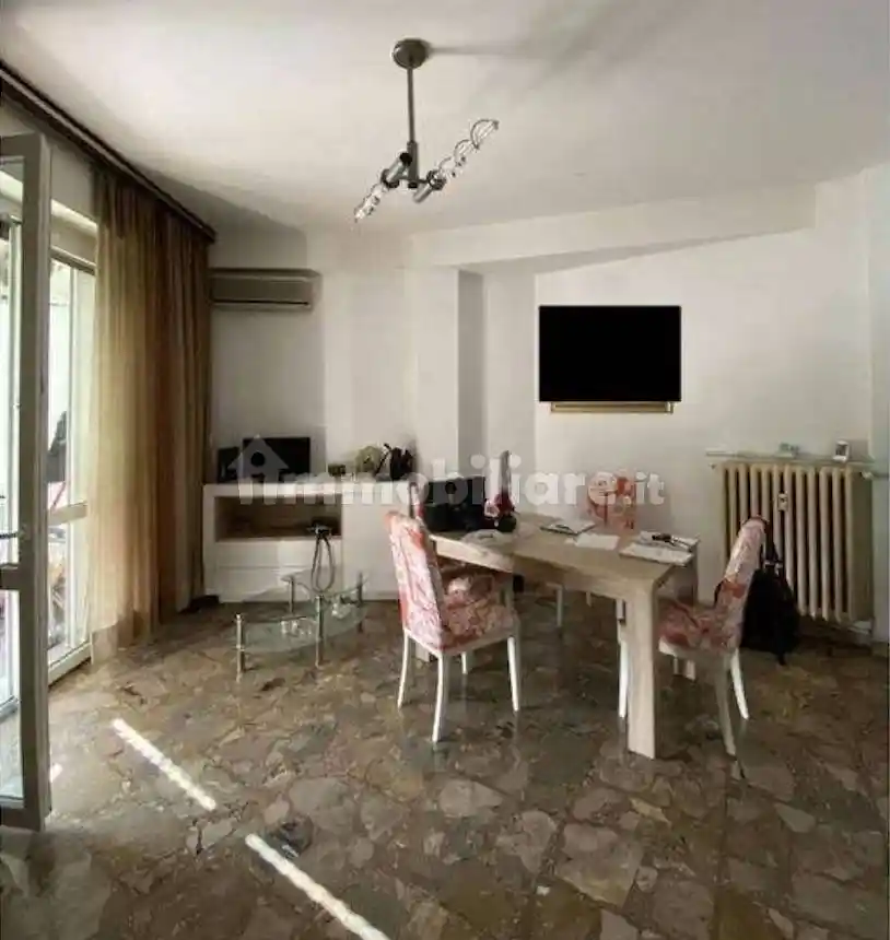 Appartamento in vendita a Modena