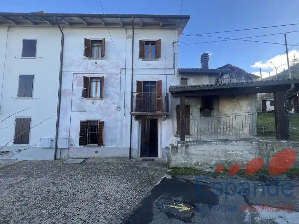 Casa indipendente in vendita a Camugnano