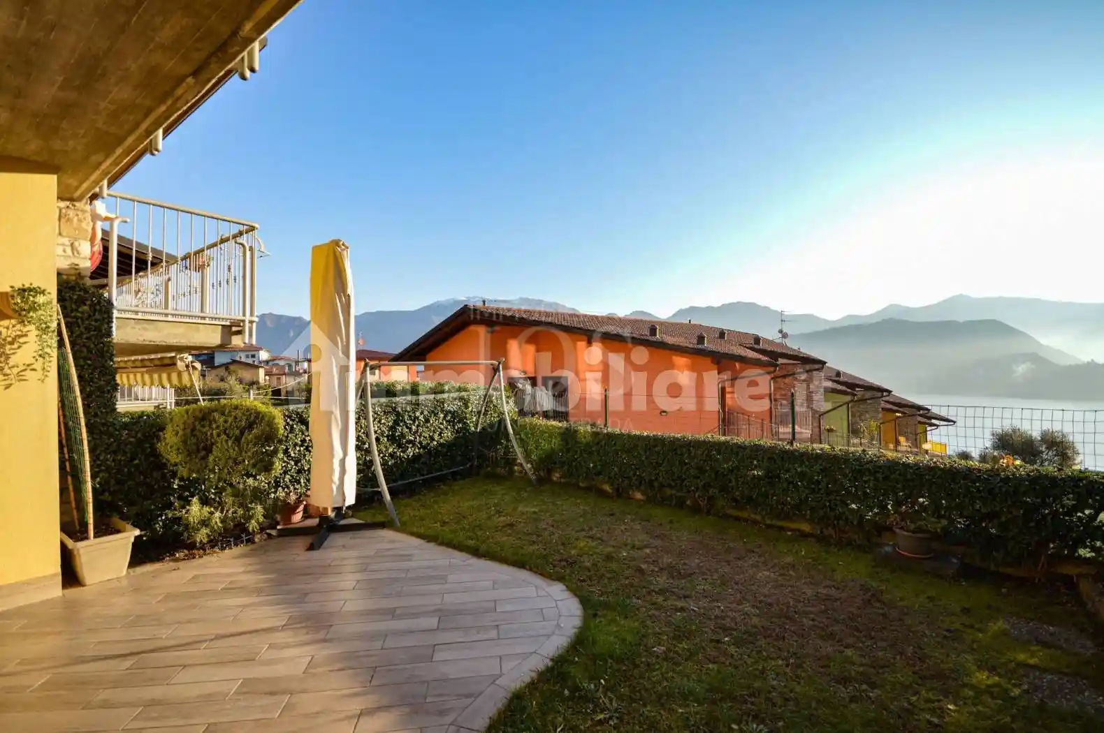 Villetta a schiera in vendita a Tavernola Bergamasca