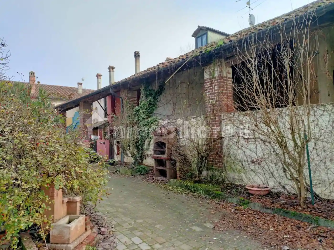 Rustico - Casale in vendita a Bereguardo