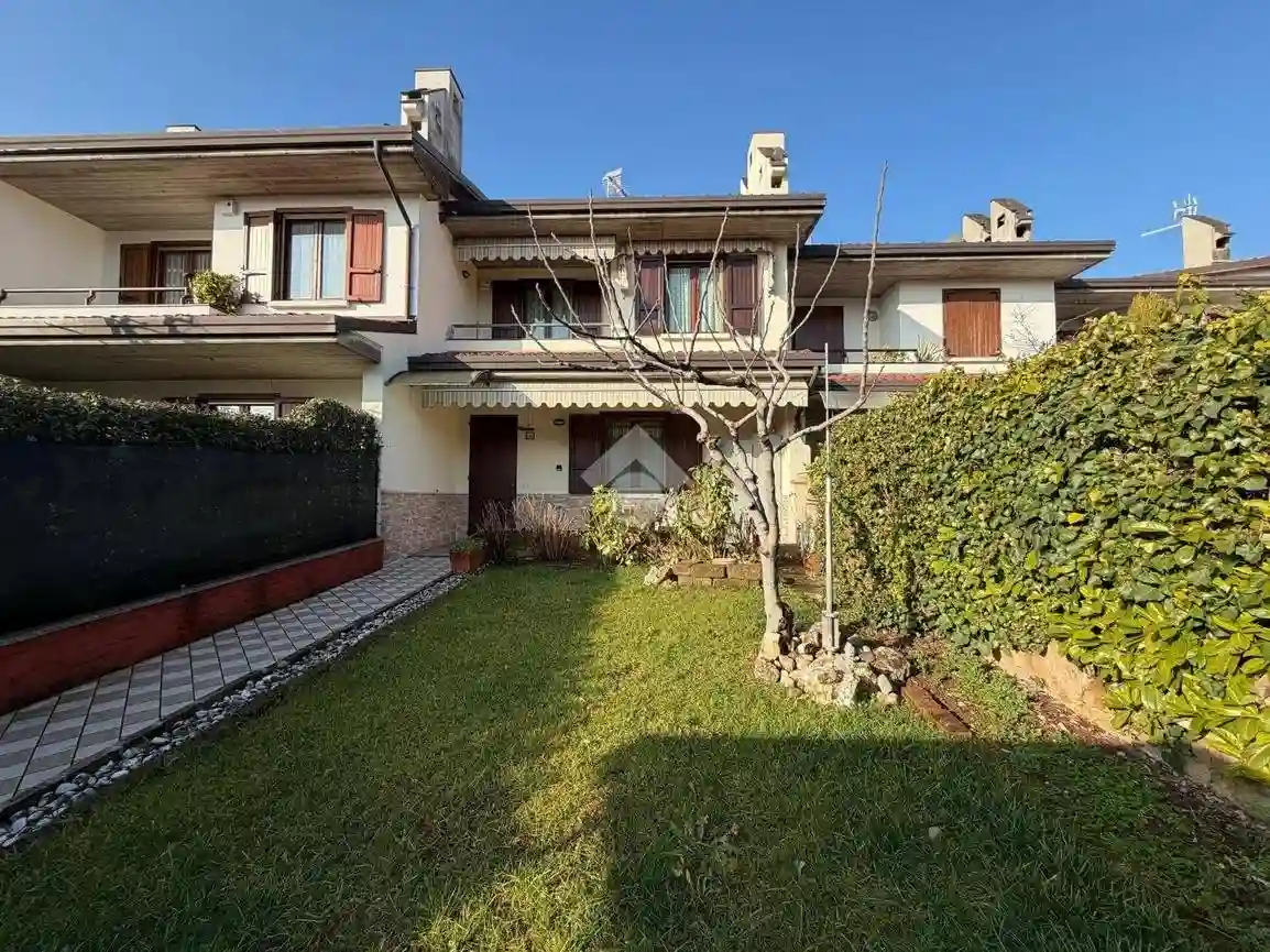 Villetta a schiera - foto 2