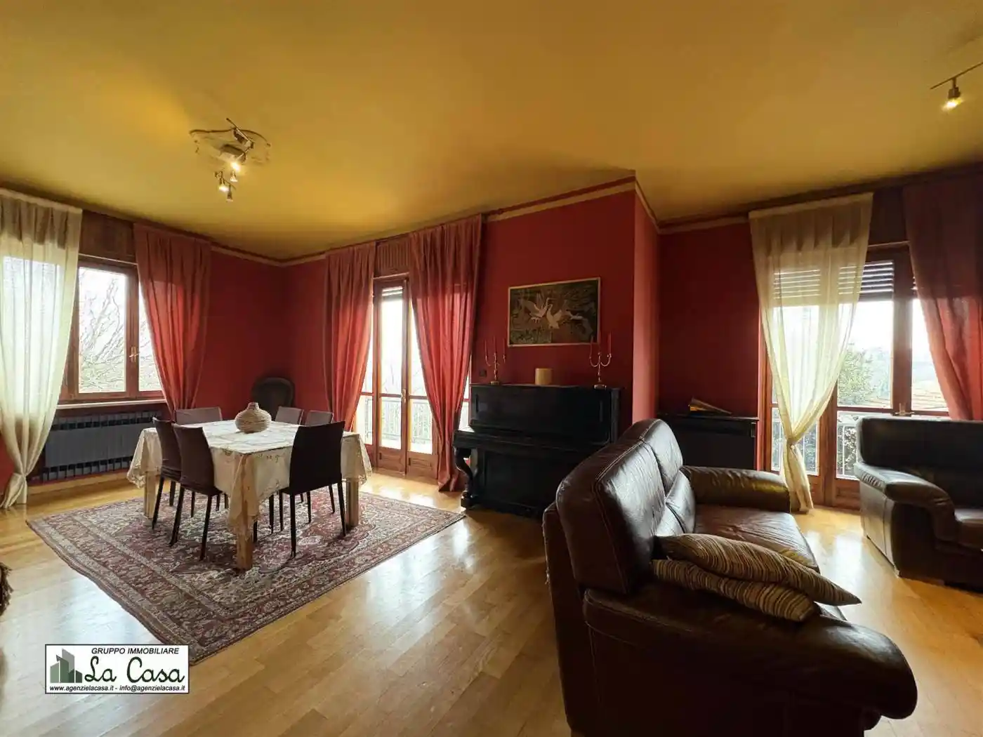 Villa in vendita a Valfenera